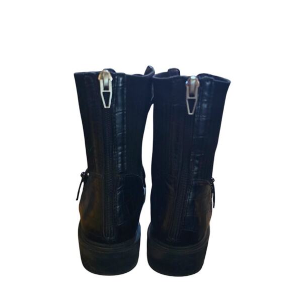 dv by Dolce Vita Black Combat Boots | Size 7 | Pre-Owned - Picture 4 of 8